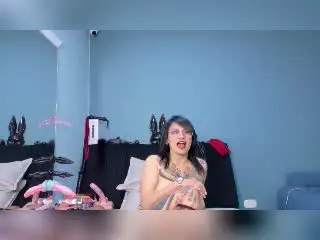 Xlovecam Watch Live Sex Cams of DonnaJones