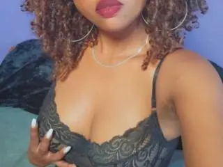 Xlovecam Free Live Porn of ChristinneLov