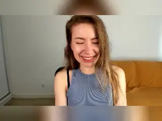 Xlovecam Live Sex Cam of MiaFlirt