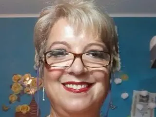 Xlovecam Free Live Porn of QueenPammy