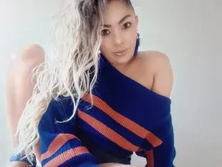 Xlovecam Watch Live Sex Cams of KarenCurlyHair